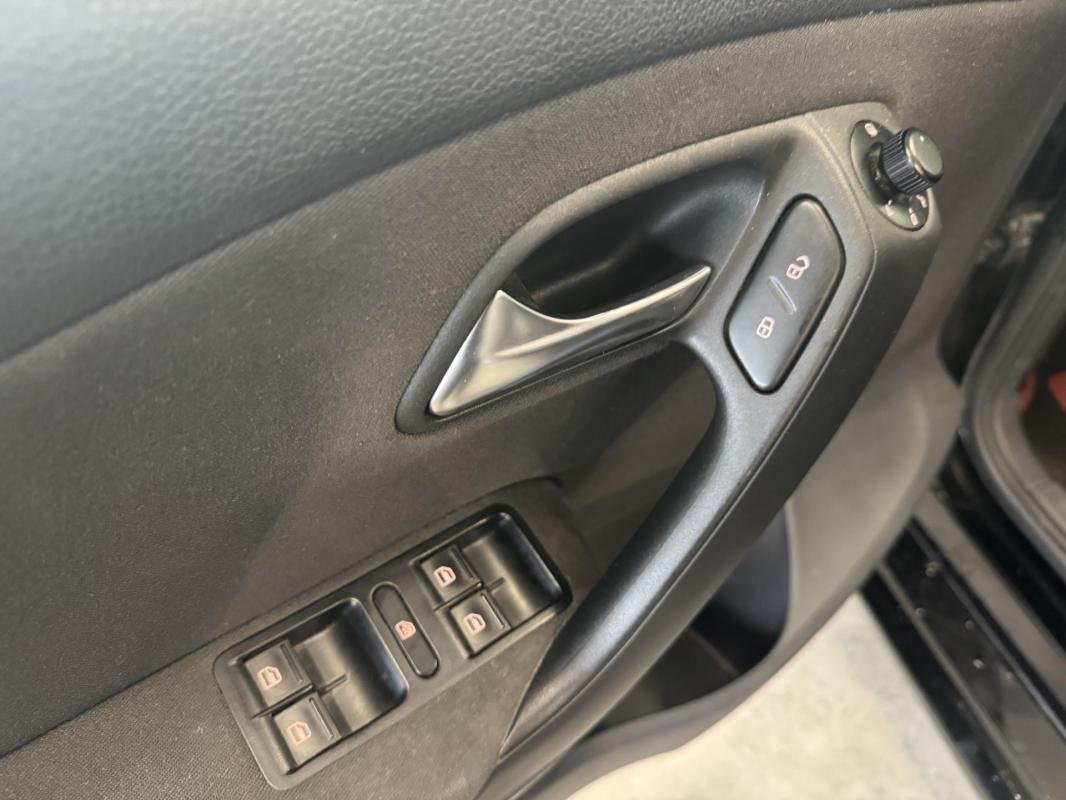 Volkswagen Polo - Photo 18