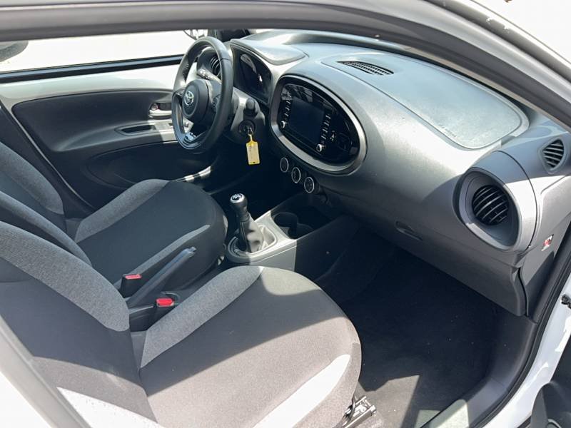 Toyota aygo x - Photo 12