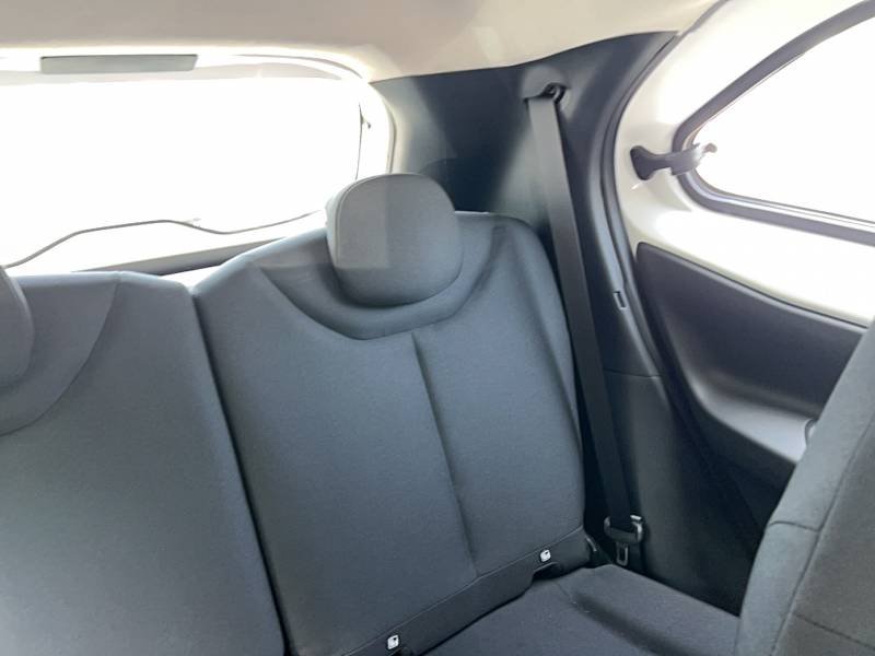Toyota aygo x - Photo 13