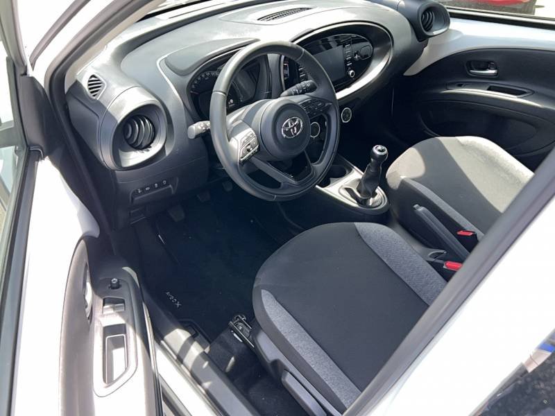 Toyota aygo x - Photo 10
