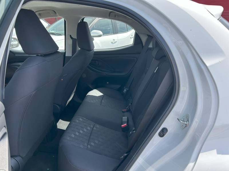 Toyota Yaris - Photo 6