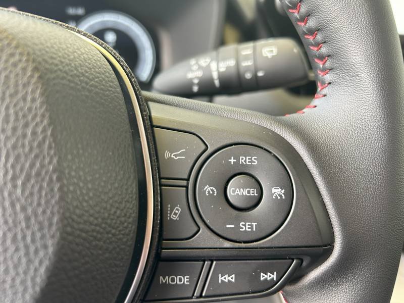 Toyota RAV4 - Photo 11