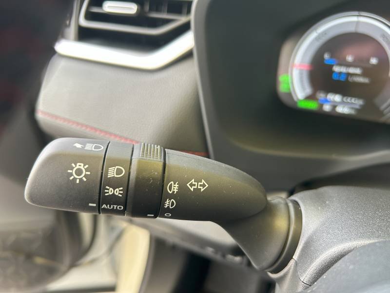 Toyota RAV4 - Photo 12