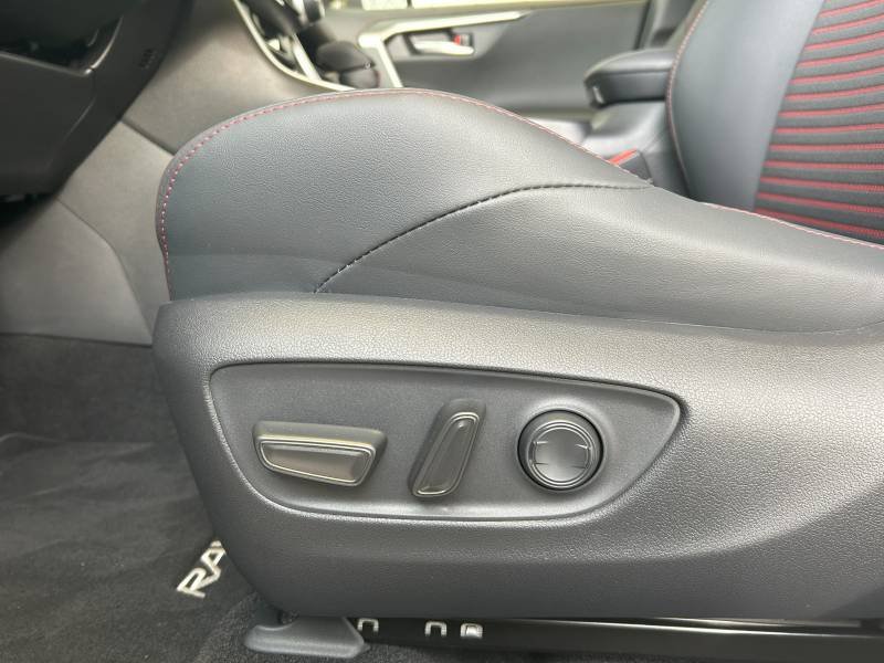 Toyota RAV4 - Photo 24