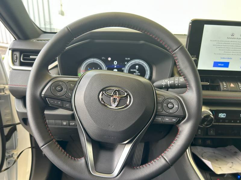 Toyota RAV4 - Photo 9