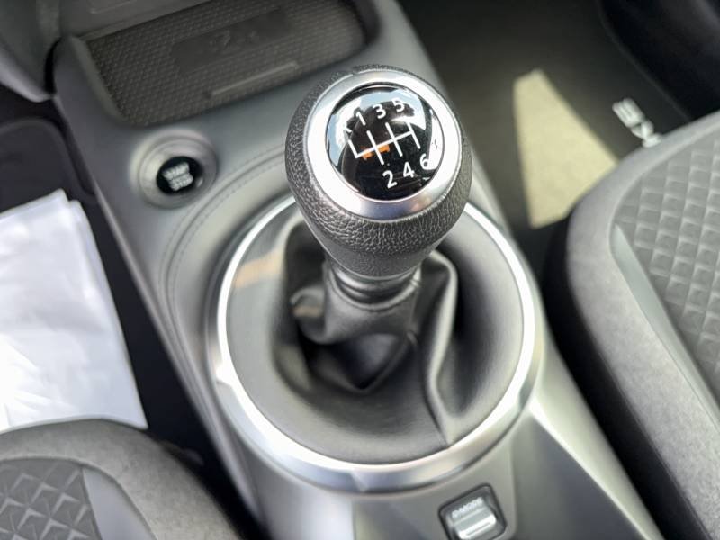 Nissan Juke - Photo 12