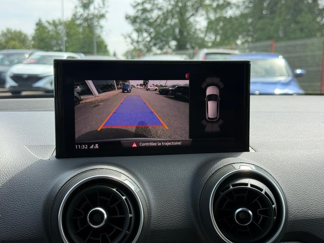 Audi Q2 - Photo 16