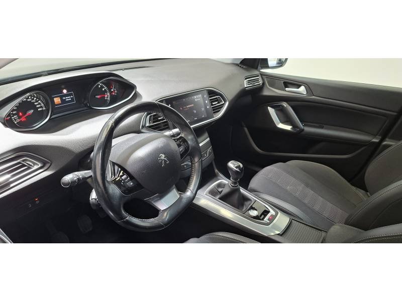Peugeot 308 - Photo 18