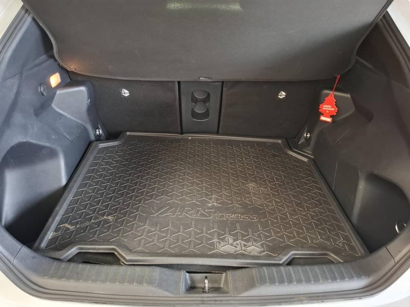 Toyota Yaris - Photo 9