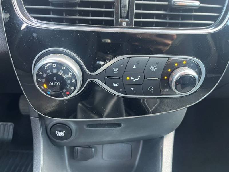 Renault Clio - Photo 14