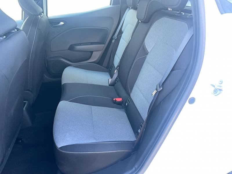 Renault Clio - Photo 18