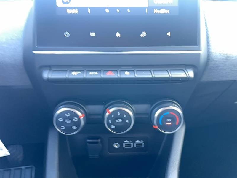Renault Clio - Photo 22