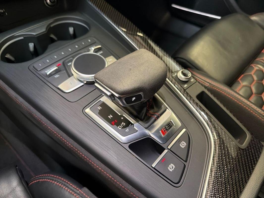 Audi RS4 Avant - Photo 11
