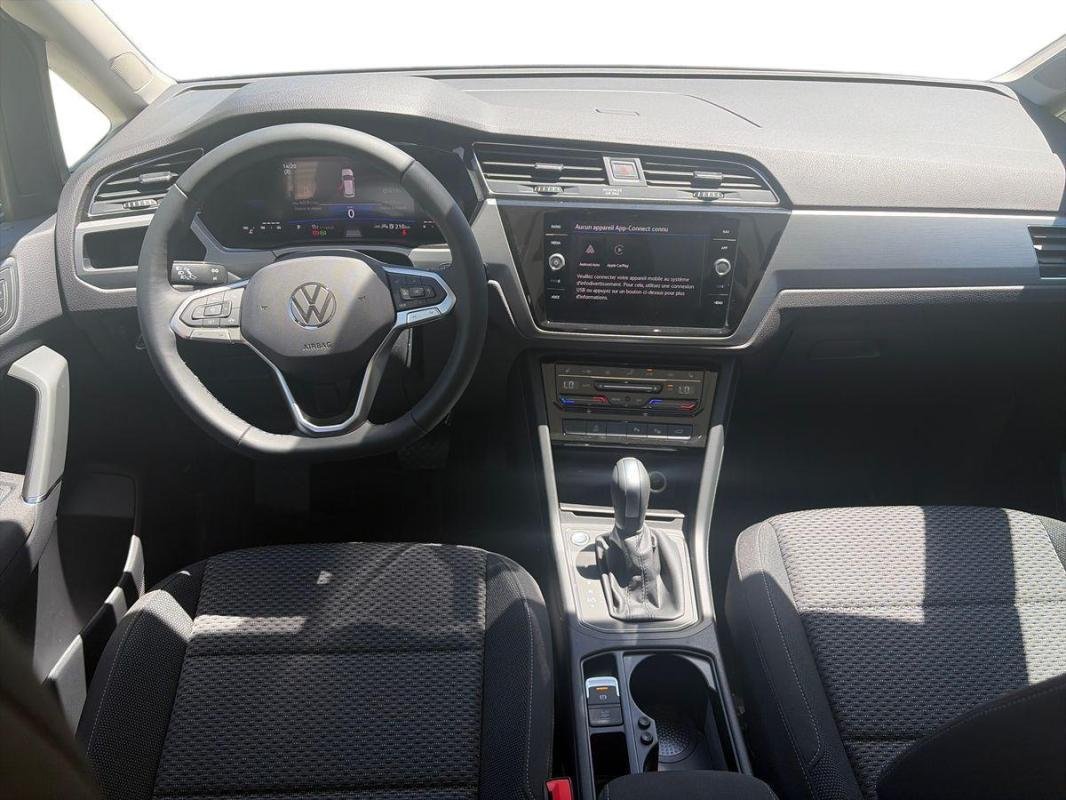 Volkswagen Touran - Photo 24