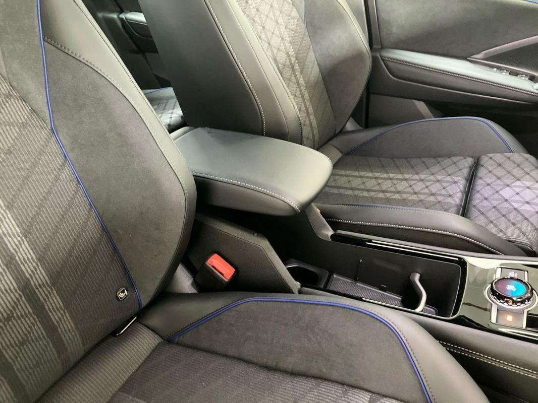 Volkswagen Tiguan - Photo 12
