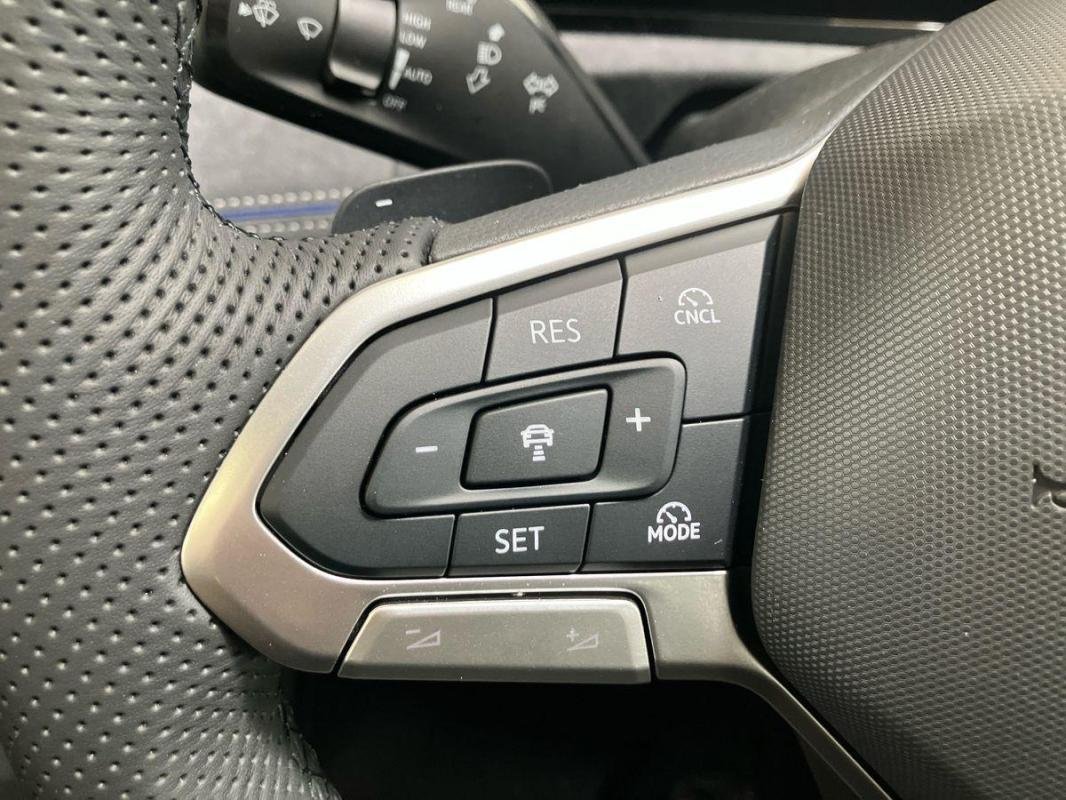 Volkswagen Tiguan - Photo 21