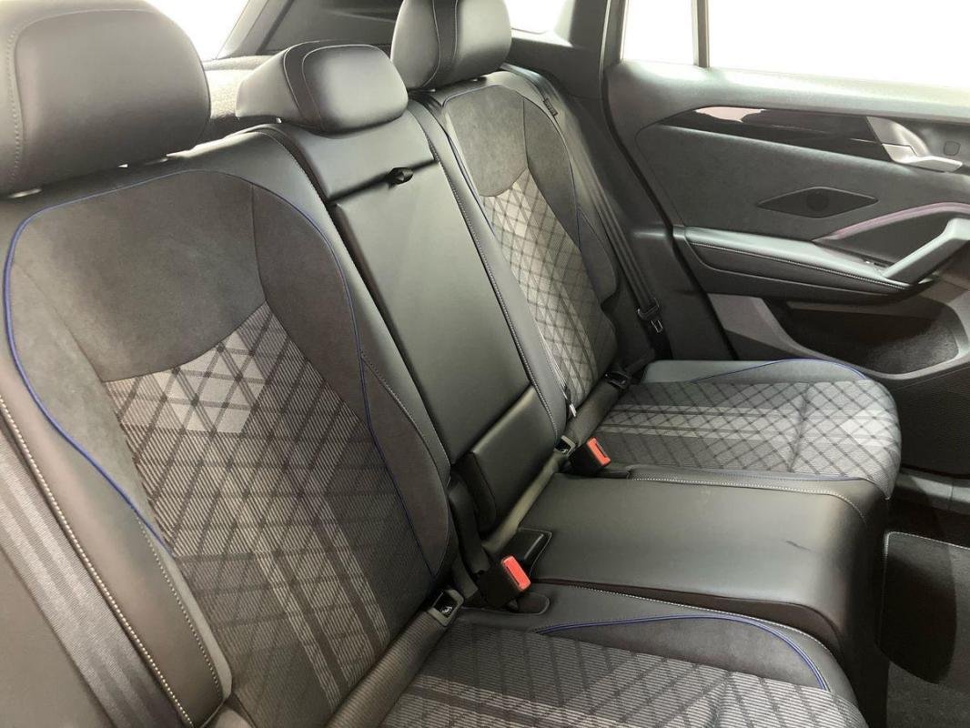 Volkswagen Tiguan - Photo 23