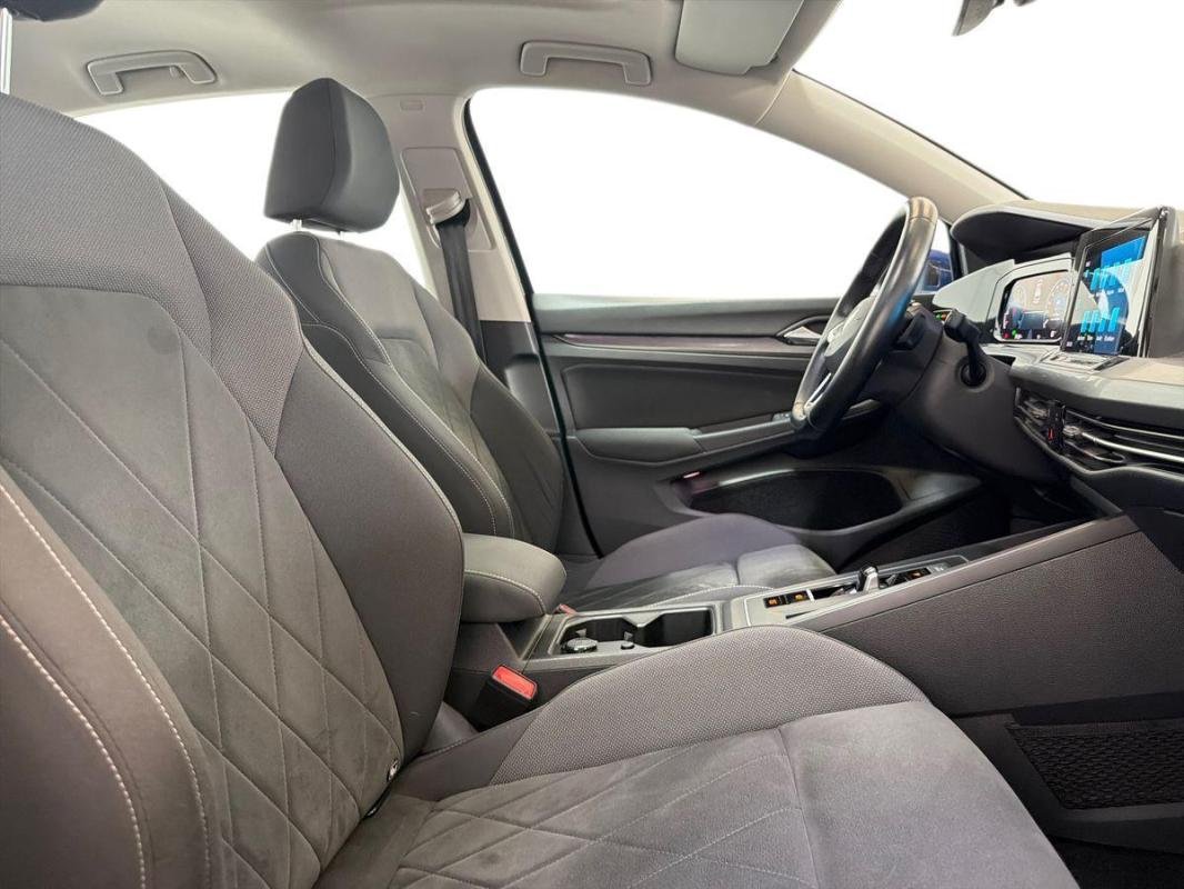 Volkswagen Golf - Photo 13
