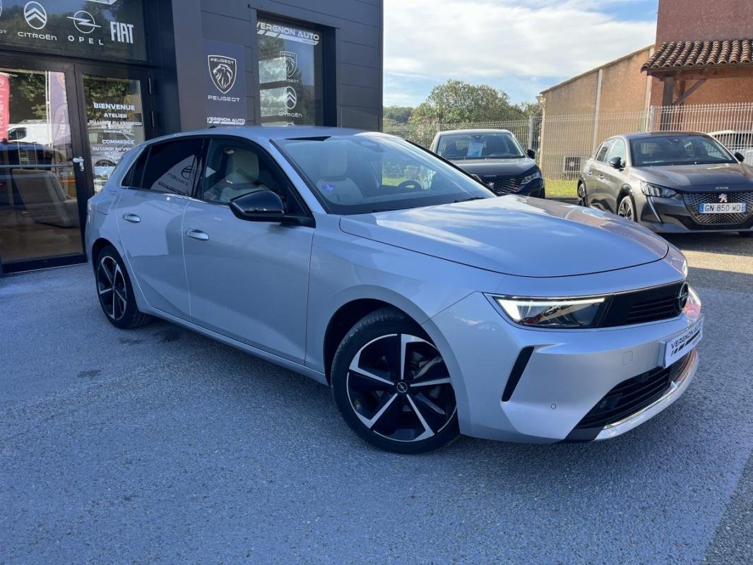 Opel Astra - Photo 25