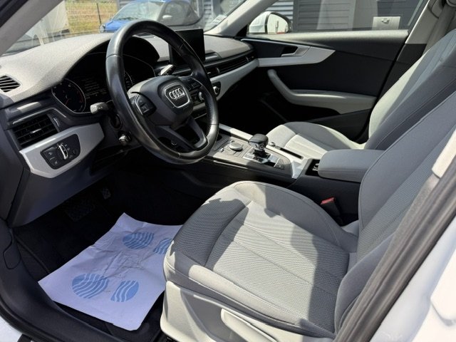 Audi A4 - Photo 14