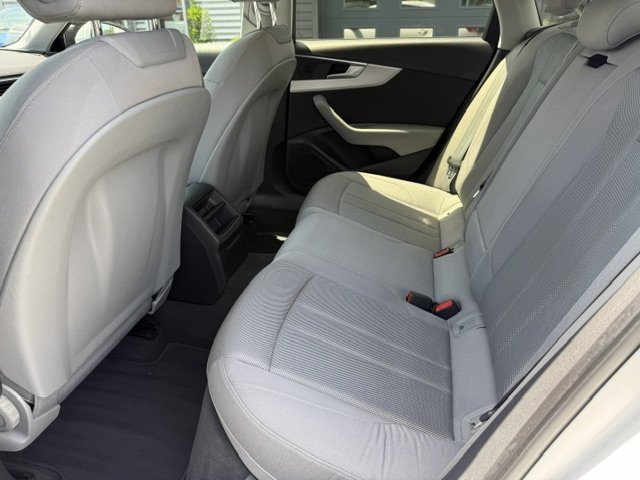 Audi A4 - Photo 15