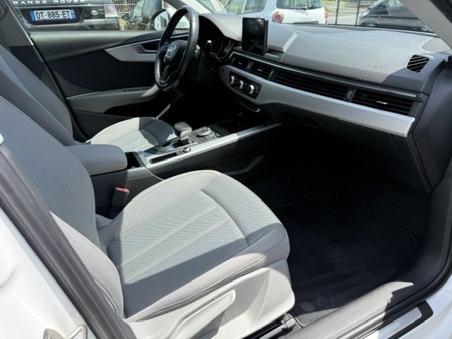 Audi A4 - Photo 16