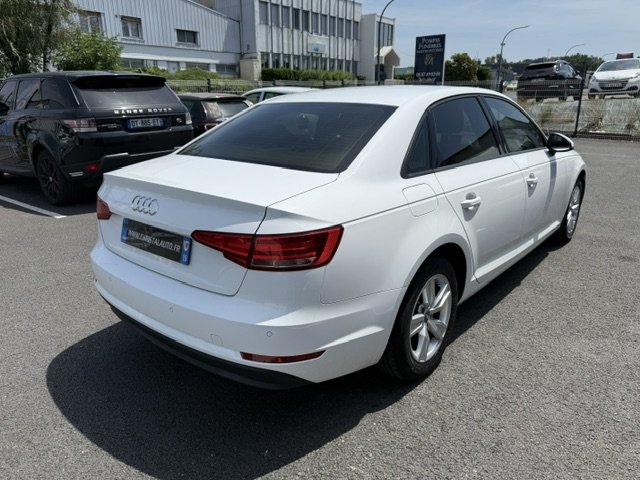 Audi A4 - Photo 4