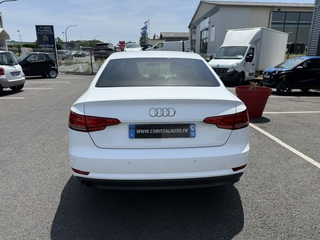 Audi A4 - Photo 5