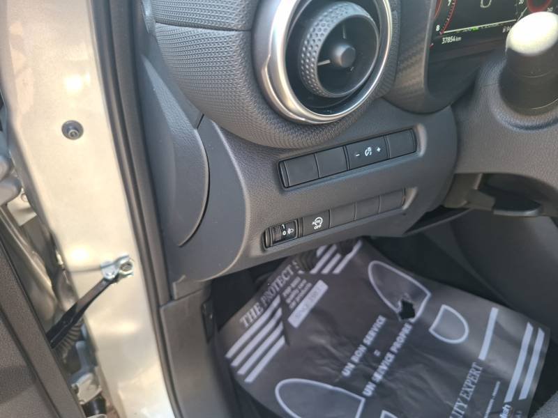 Nissan Juke - Photo 11