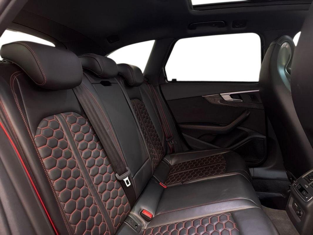 Audi RS4 Avant - Photo 23