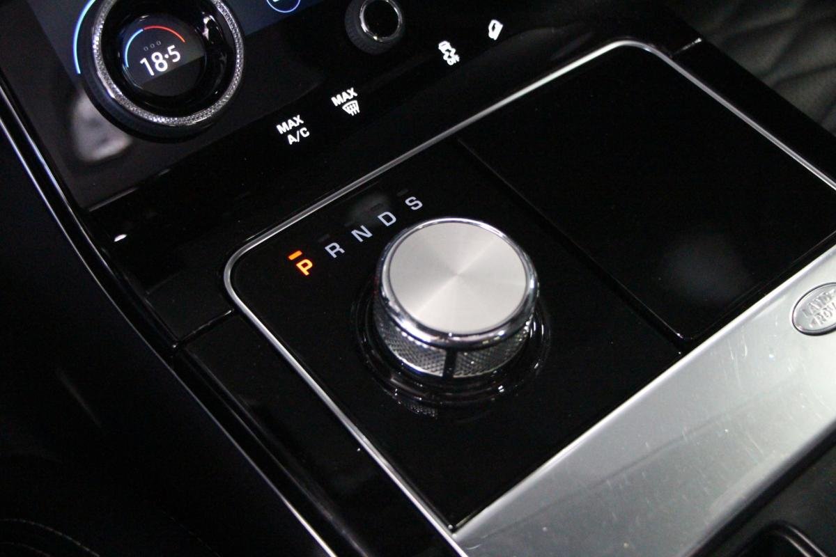 Land Rover Range Rover Velar - Photo 18