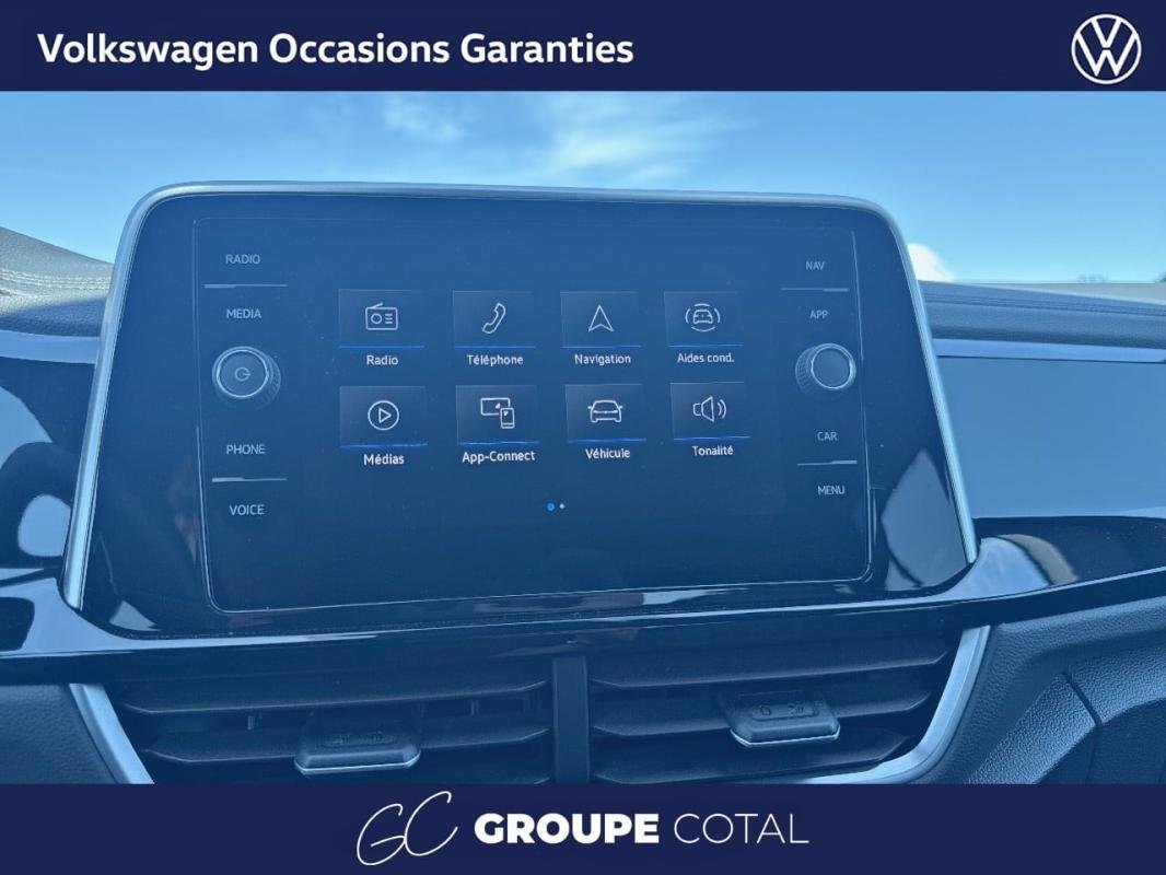 Volkswagen T-Roc - Photo 12