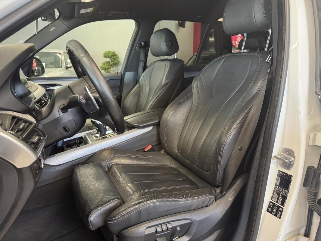BMW X5 - Photo 18