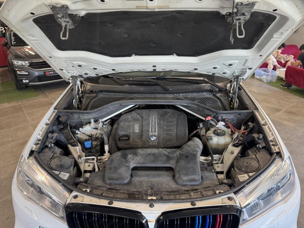 BMW X5 - Photo 38