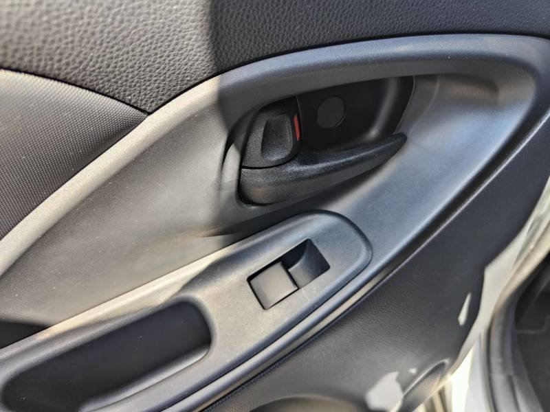Toyota Yaris - Photo 32