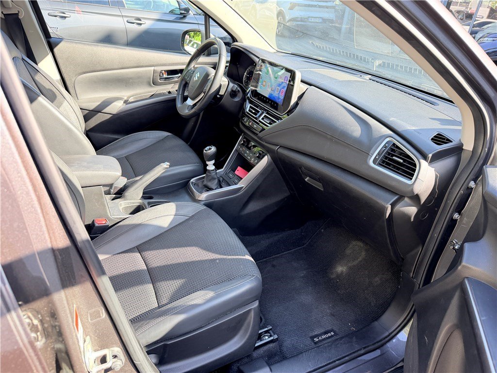 Suzuki s-cross - Photo 11