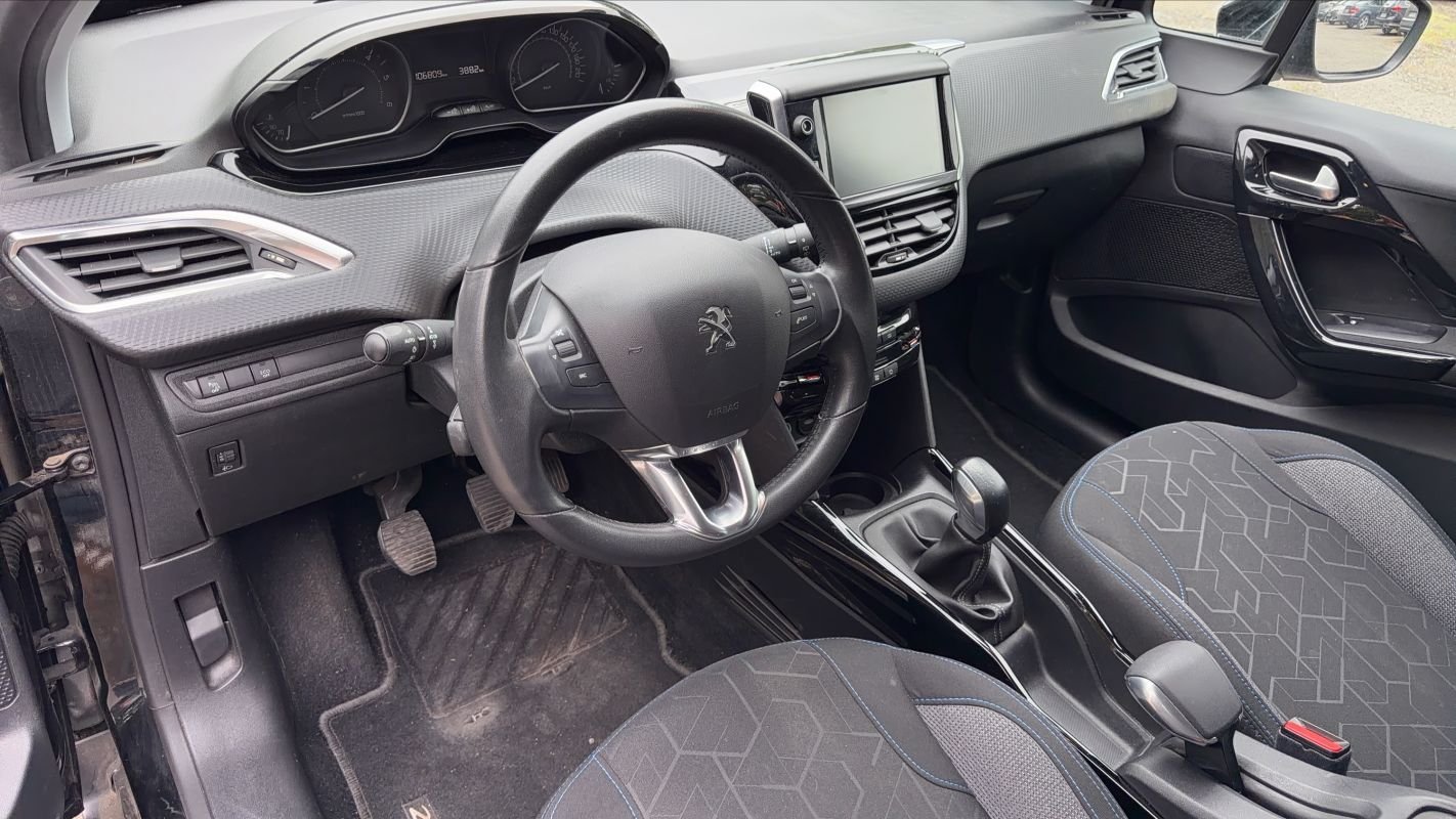 Peugeot 2008 - Photo 8