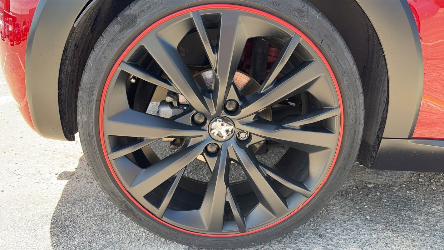 Peugeot 208 - Photo 16
