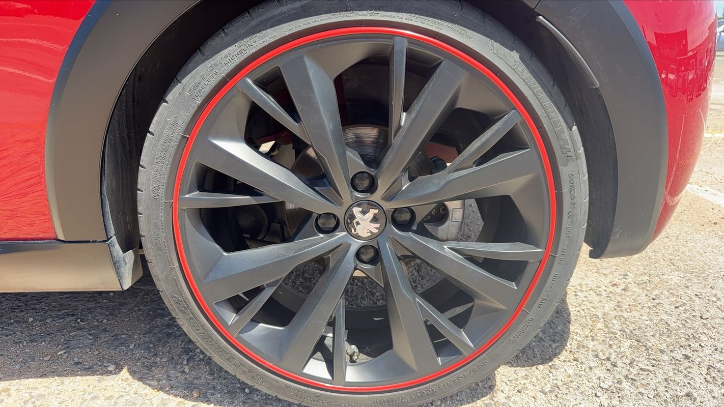 Peugeot 208 - Photo 19