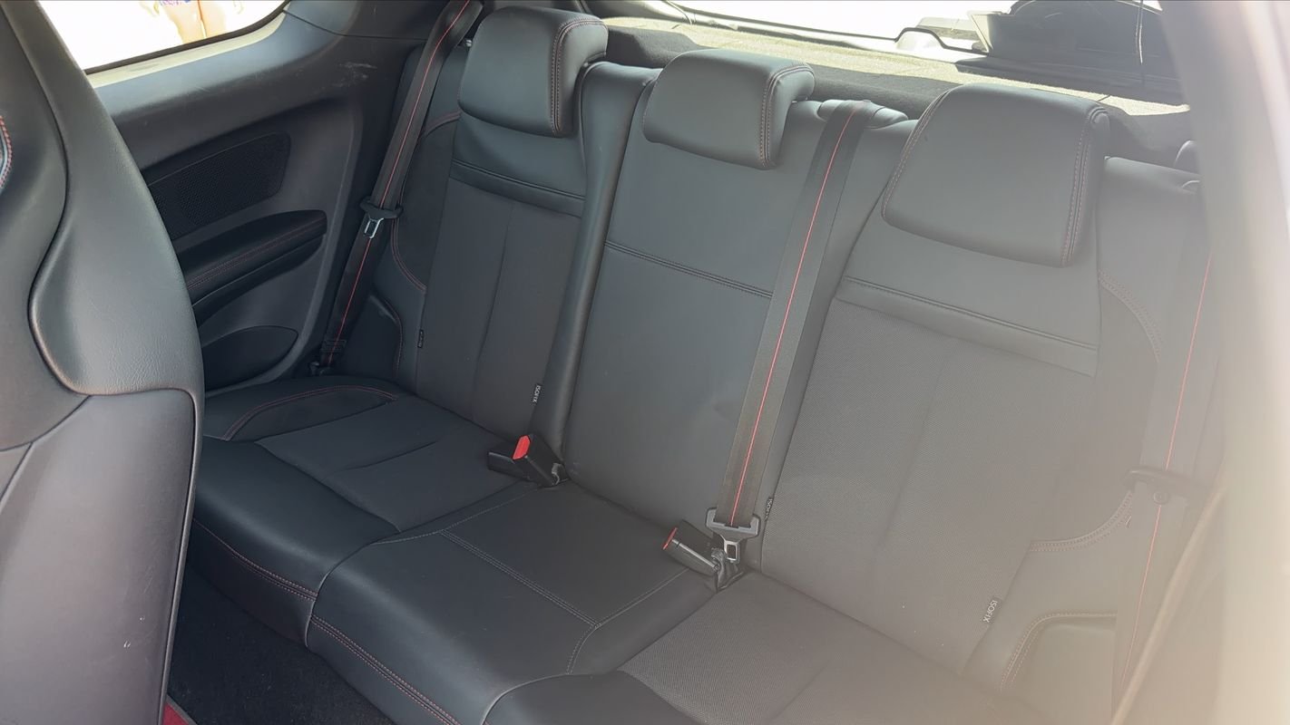 Peugeot 208 - Photo 9