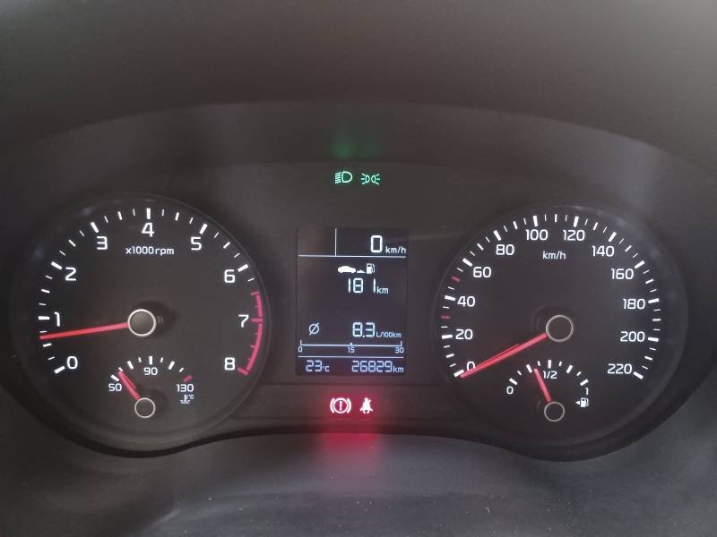 Kia Rio - Photo 23