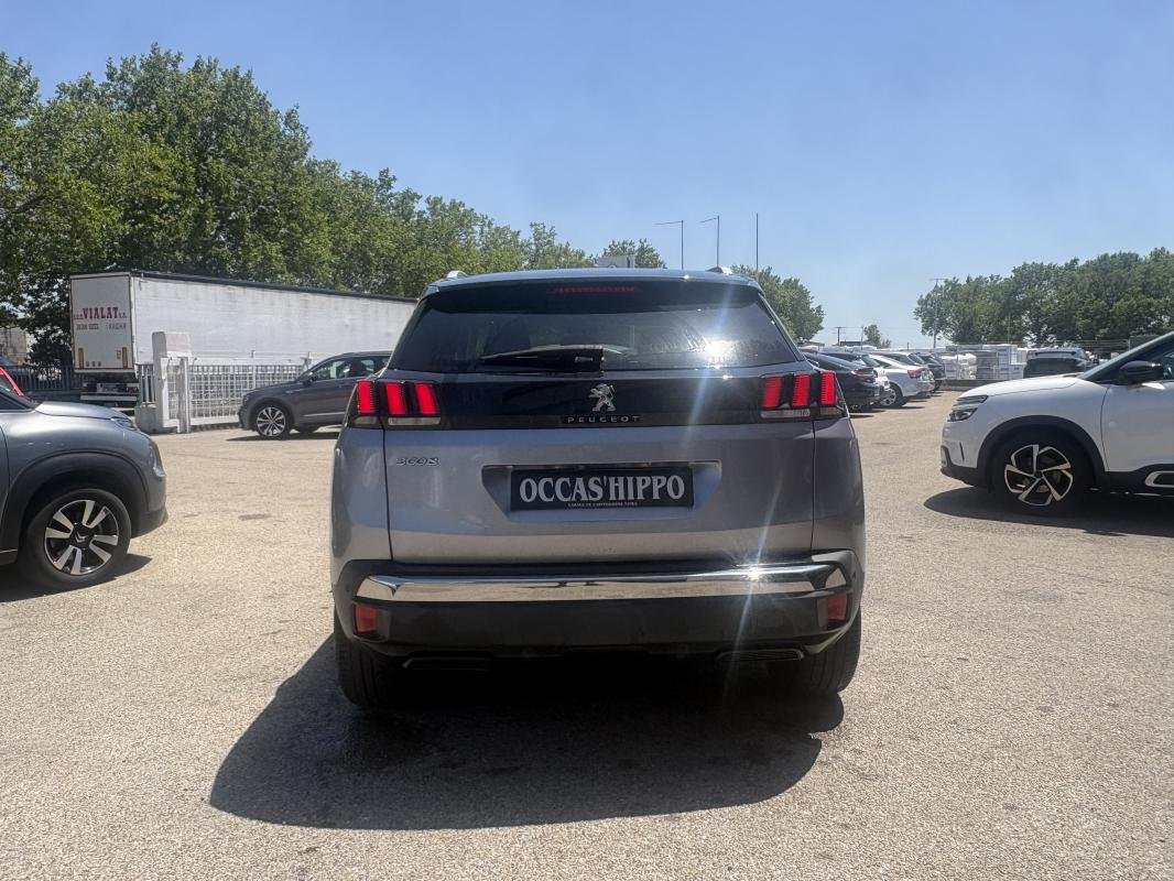 Peugeot 3008 - Photo 2