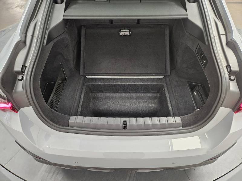 BMW i4 - Photo 13