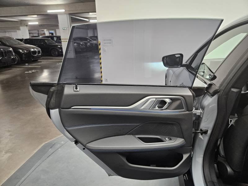 BMW i4 - Photo 21