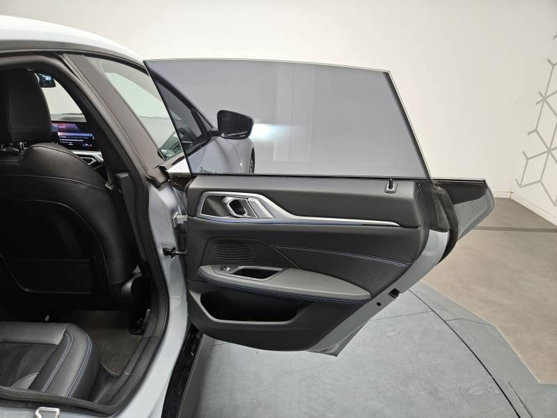 BMW i4 - Photo 22