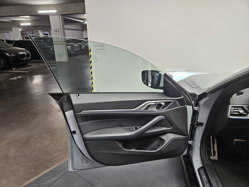 BMW i4 - Photo 28