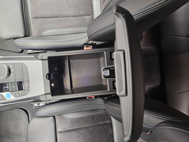 BMW i4 - Photo 35