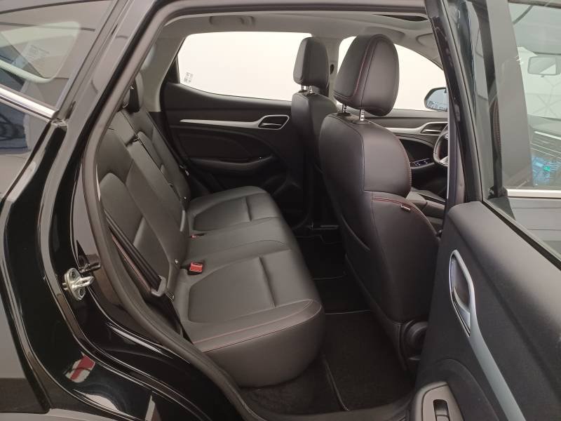 MG ZS - Photo 15