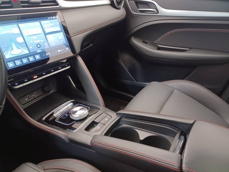 MG ZS - Photo 28