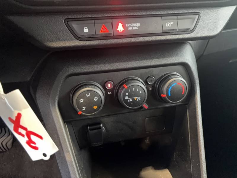 Dacia Sandero - Photo 28